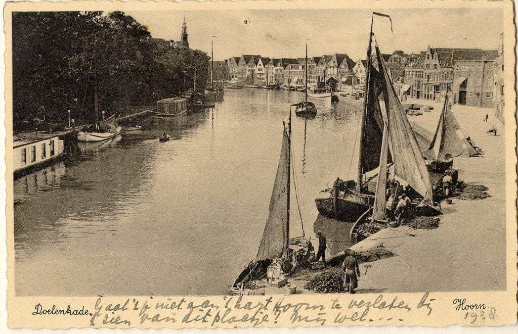 De haven van Hoorn in 1938.