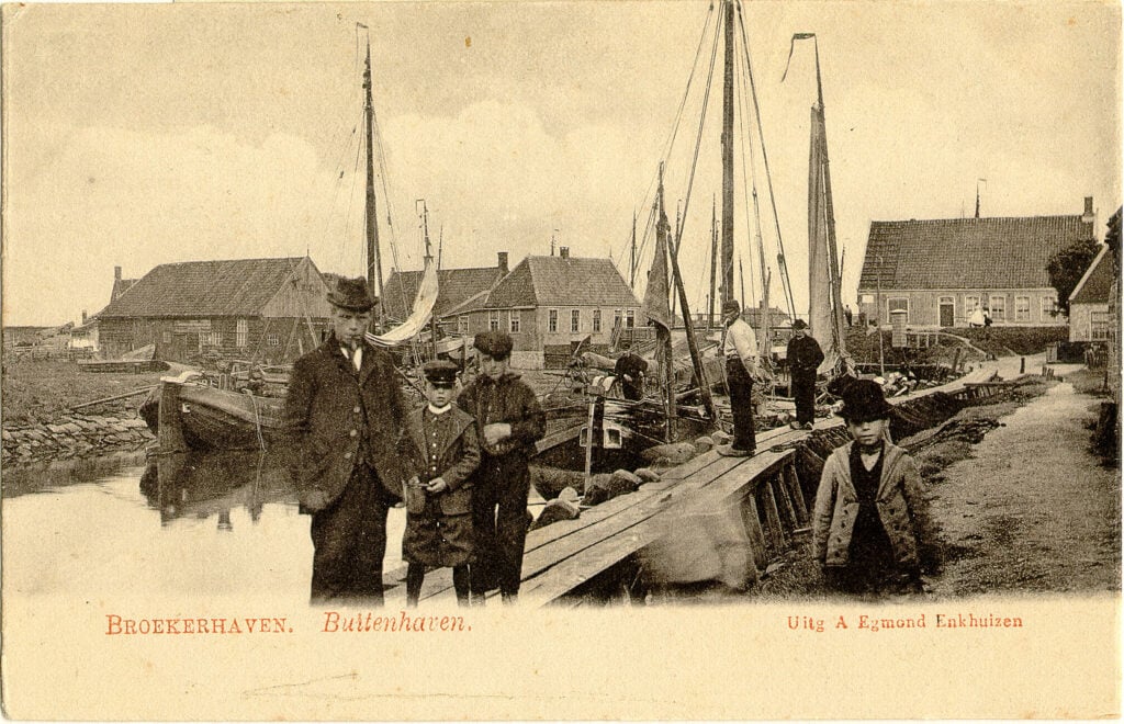 Buitenhaven van Broekerhaven rond het jaar 1900.