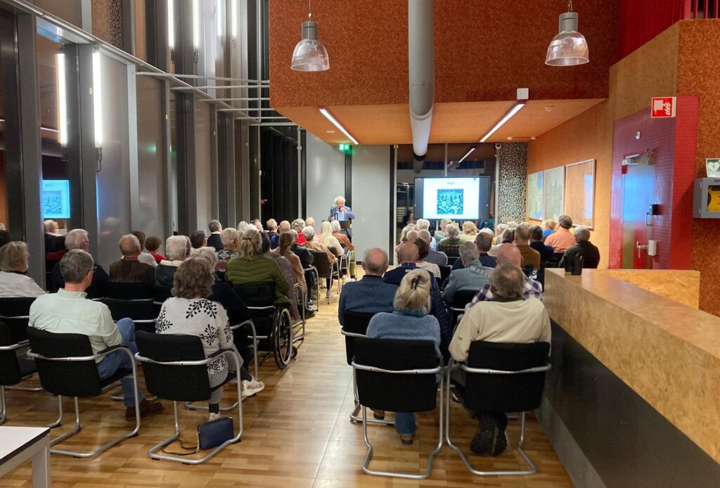 lezing over de pest in de studiezaal van het Westfries Archief